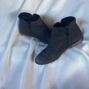 Cat & Jack Sparkly Black Ankle Boots